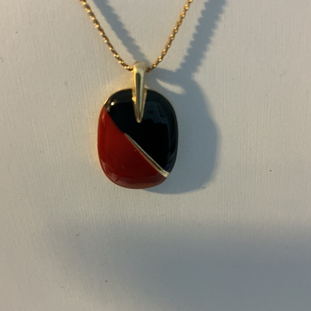 Trifari Vintage Black and Red Gold Tone Pendant Necklace
